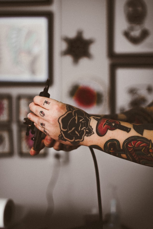 How Much Does a Tattoo Artist Earn From Salary and Tips
